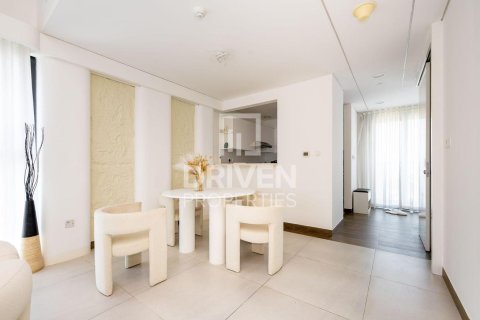 Apartment in SOL Bay, Business Bay, Dubai 1 bedroom, 97.83 sq.m. № 128222 - photo 3