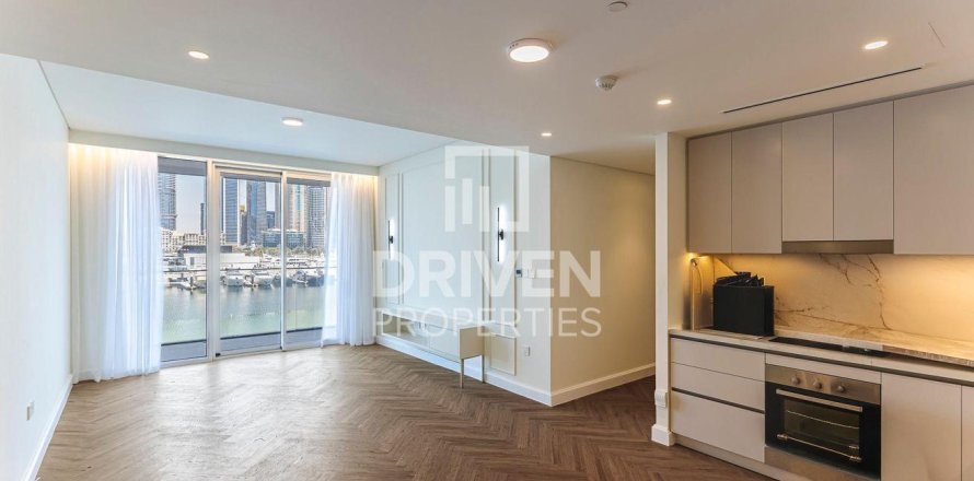 Квартира в EMAAR Beachfront, Dubai Harbour, Дубай, 2 спальни, 117.89м², № 128231