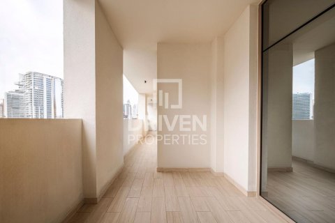 Apartment in Business Bay, Dubai 2 bedrooms, 127 sq.m. № 86546 - photo 2