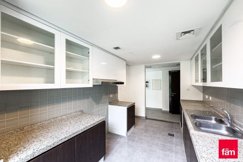 Townhouse in Dubai 3 bedrooms, 210.6 sq.m. № 49549 - photo 17