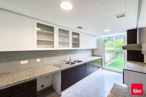 Townhouse in Dubai 3 bedrooms, 210.6 sq.m. № 49549 - photo 27