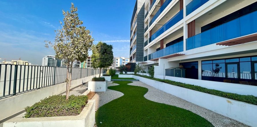 Apartment in Dubai 2 bedrooms, 104.6 sq.m. № 71681