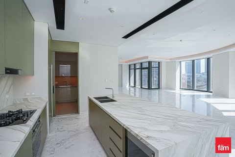 Купить квартиру в Дубае: 4 спальни, 480.9м², № 71678 - фото 3