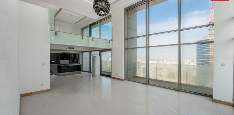 Квартира в Дубае, 2 спальни, 213.8м², № 71667