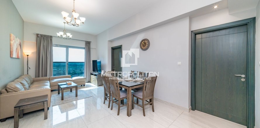 Apartamento en Business Bay, Dubai, 2 dormitorios, 122 m², № 74099