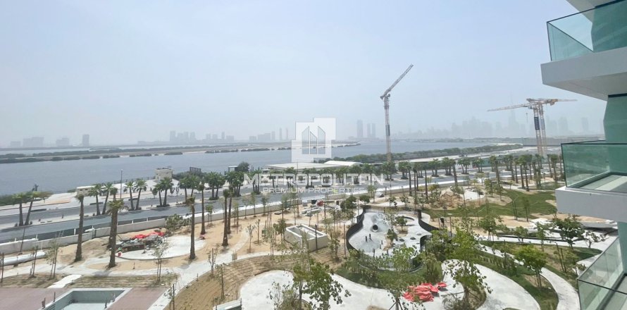 Apartment in Al Jaddaf, Dubai 2 bedrooms, 179 sq.m. № 74061