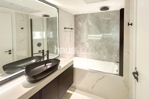 Apartment in Dubai Marina, Dubai 2 bedrooms, 130 sq.m. № 45241 - photo 15