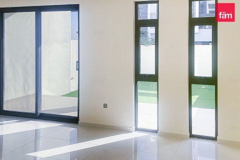 Townhouse in Dubai 3 bedrooms, 174.7 sq.m. № 113794 - photo 8