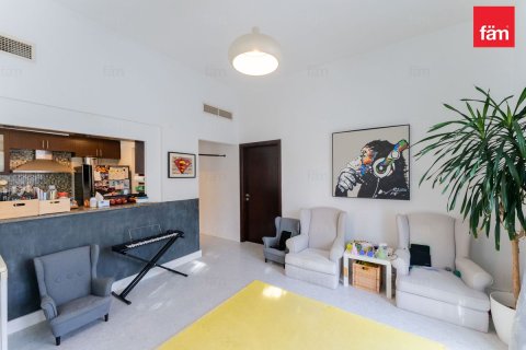 Villa in Dubai 4 bedrooms, 594.6 sq.m. № 113793 - photo 30