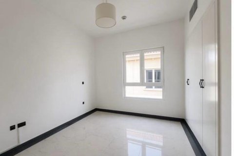 Villa in Dubai 4 bedrooms, 352.8 sq.m. № 113796 - photo 8