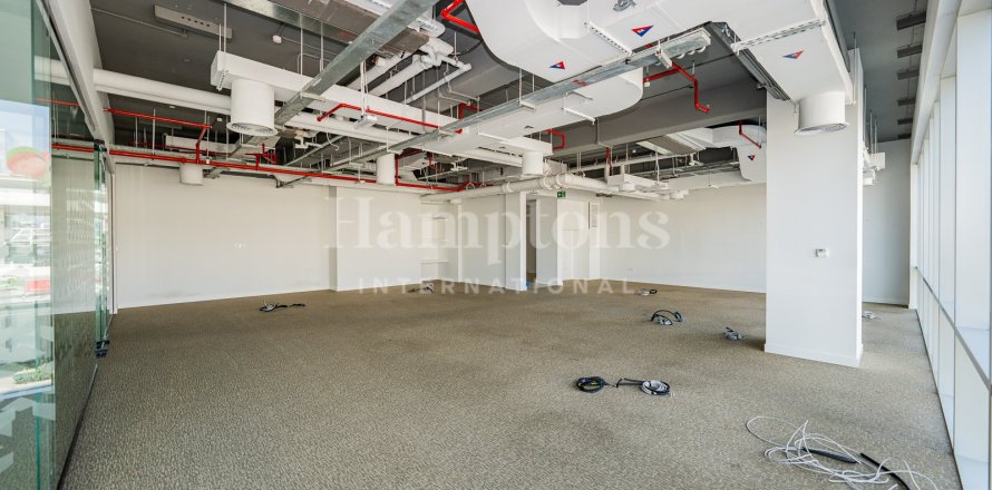 Bureau à Sheikh Zayed Road, Dubai, 360.953 m², № 13695