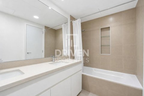 Apartment in Warda Apartments, Town Square, Dubai 2 bedrooms, 110.18 sq.m. № 135738 - photo 4