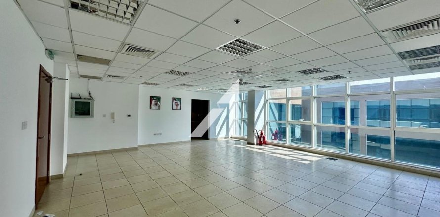 Office in Dubai 76.6 sq.m. № 54775