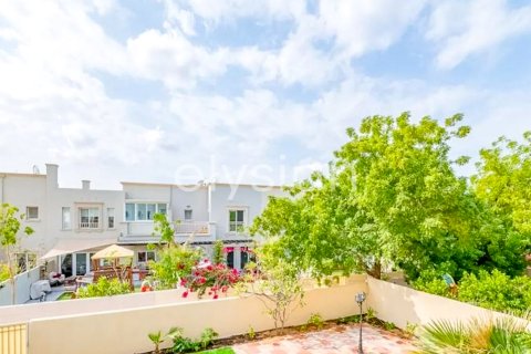 Villa en Springs 15, The Springs, Dubai, 3 dormitorios, 434 m², № 38130 - foto 10