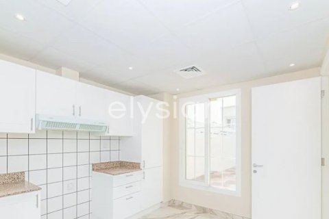 Villa en Springs 15, The Springs, Dubai, 3 dormitorios, 434 m², № 38130 - foto 17