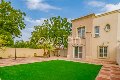 Villa en Springs 15, The Springs, Dubai, 3 dormitorios, 434 m², № 38130 - foto 1