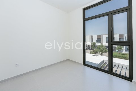 Adosado en EMAAR South, Dubai South (Dubai World Central), Dubai, 3 dormitorios, 177 m², № 38129 - foto 2
