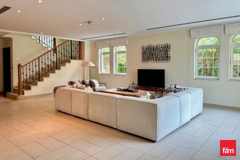 Снять в аренду виллу в Jumeirah Park, Дубай: 4 спальни, 741.8м², № 100193 - фото 6