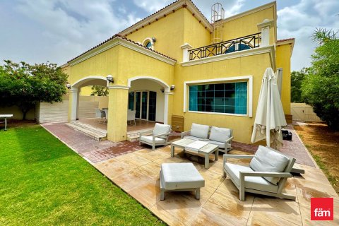 Снять в аренду виллу в Jumeirah Park, Дубай: 4 спальни, 741.8м², № 100193 - фото 25