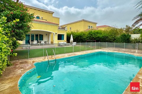 Снять в аренду виллу в Jumeirah Park, Дубай: 4 спальни, 741.8м², № 100193 - фото 28