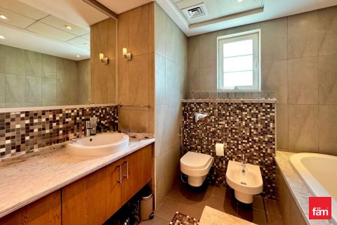 Снять в аренду виллу в Jumeirah Park, Дубай: 4 спальни, 741.8м², № 100193 - фото 23