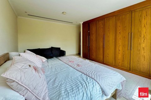 Снять в аренду виллу в Jumeirah Park, Дубай: 4 спальни, 741.8м², № 100193 - фото 21