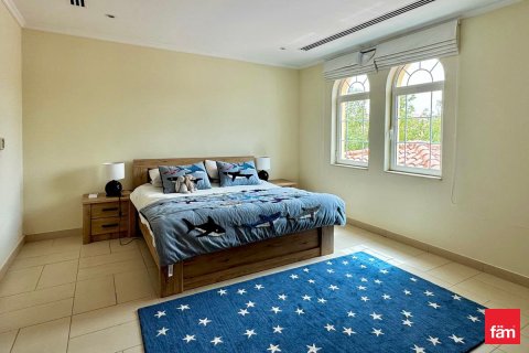 Снять в аренду виллу в Jumeirah Park, Дубай: 4 спальни, 741.8м², № 100193 - фото 17