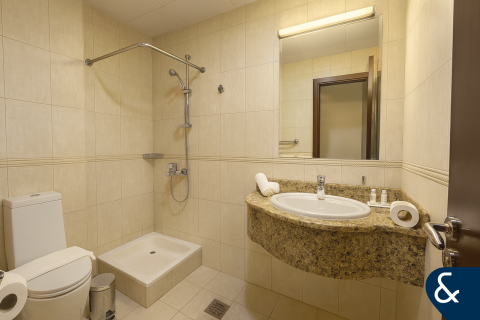 Apartment in Dubai Marina, Dubai 2 bedrooms, 110 sq.m. № 88958 - photo 10