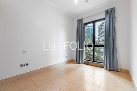Apartamento en Old Town, Dubai, 3 dormitorios, 183 m², № 45578 - foto 2