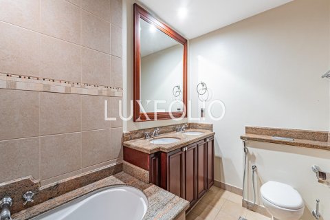 Apartamento en Old Town, Dubai, 3 dormitorios, 183 m², № 45578 - foto 6