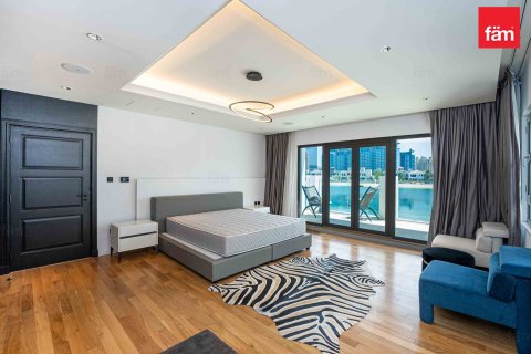 Villa in Palm Jumeirah, Dubai 4 bedrooms, 621.4 sq.m. № 9494 - photo 12