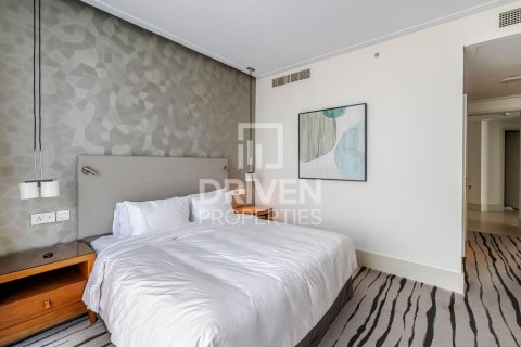 Apartment in Vida Residence Downtown, Downtown Dubai (Downtown Burj Dubai), Dubai 3 bedrooms, 187.11 sq.m. № 136580 - photo 9
