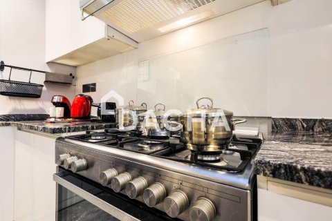 Villa in District 12, Jumeirah Village Circle, Dubai 4 bedrooms, 137 sq.m. № 110340 - photo 9