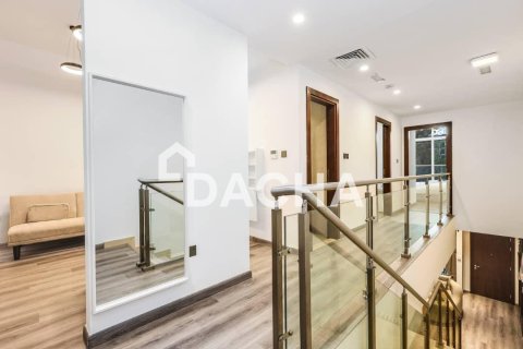 Villa in District 12, Jumeirah Village Circle, Dubai 4 bedrooms, 137 sq.m. № 110340 - photo 17