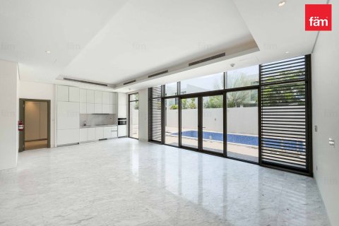 Villa en Dubai, 4 dormitorios, 570 m², № 24723 - foto 3