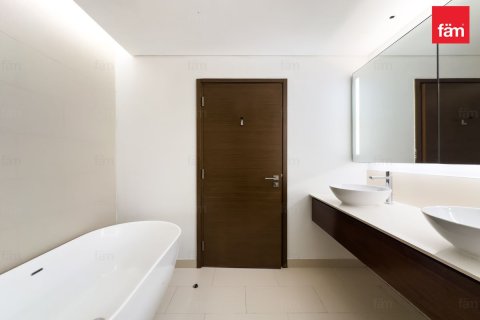 Apartment in Al Wasl, Dubai 2 bedrooms, 159.7 sq.m. № 92093 - photo 19