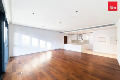 Apartment in Al Wasl, Dubai 2 bedrooms, 159.7 sq.m. № 92093 - photo 6