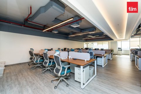 Купить офис в Дубае: 438.1м², № 10589 - фото 10