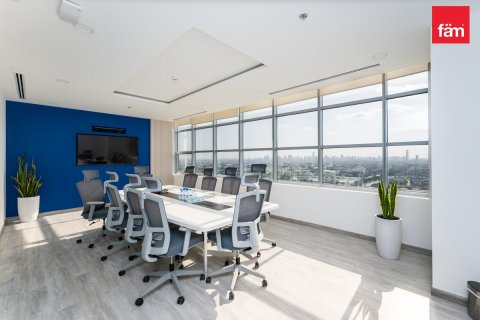Купить офис в Дубае: 438.1м², № 10589 - фото 5