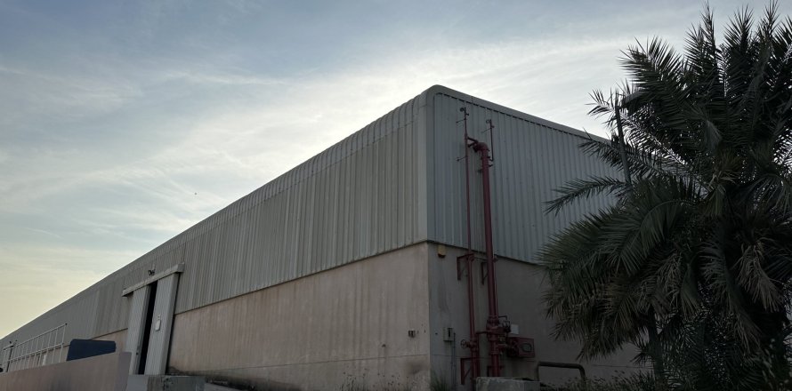 Almacén en Jebel Ali, Dubai, 278.7 m², № 4208