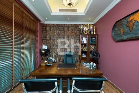Villa in The Villa, Dubai 5 bedrooms, 832 sq.m. № 58000 - photo 17