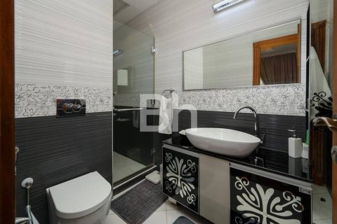 Villa in The Villa, Dubai 5 bedrooms, 832 sq.m. № 58000 - photo 4