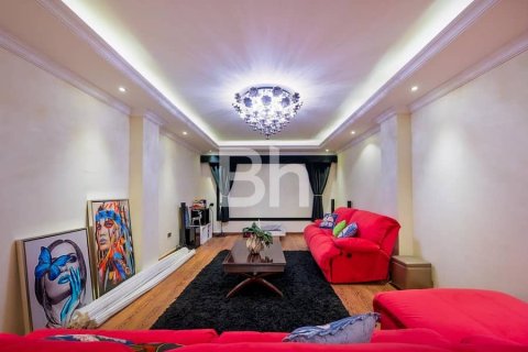 Villa in The Villa, Dubai 5 bedrooms, 832 sq.m. № 58000 - photo 5