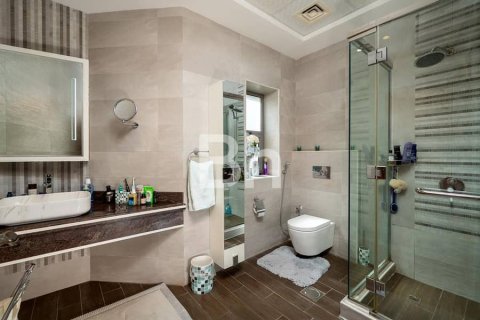 Villa in The Villa, Dubai 5 bedrooms, 832 sq.m. № 58000 - photo 9