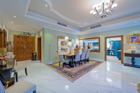 Villa in The Villa, Dubai 5 bedrooms, 832 sq.m. № 58000 - photo 14