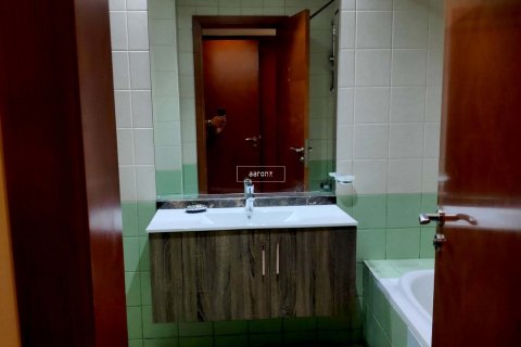 Apartment in Jumeirah Lake Towers, Dubai 2 bedrooms, 122.7 sq.m. № 46575 - photo 12