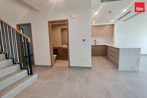 Villa in Dubai 3 bedrooms, 161 sq.m. № 134793 - photo 10