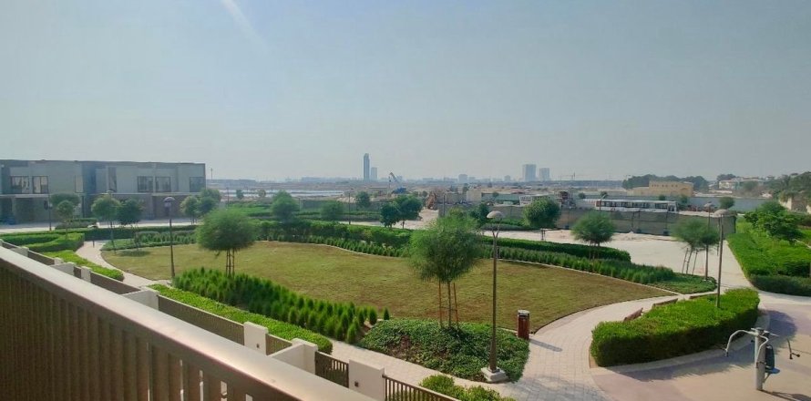 Villa in Dubai 3 bedrooms, 161 sq.m. № 134793