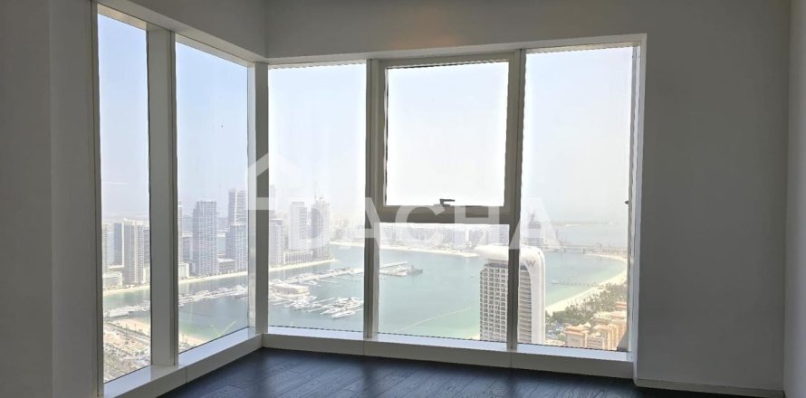 Apartment in Damac Heights, Dubai Marina, Dubai 3 bedrooms, 169 sq.m. № 110299