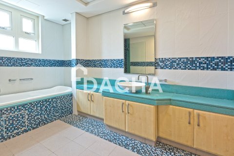 Купить пентхаус в Shoreline Apartments, Пальма Джумейра, Дубай: 4 спальни, 450м², № 110303 - фото 4